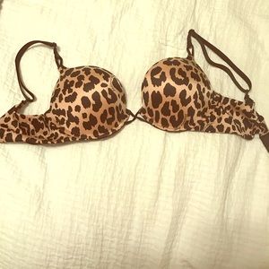 Leopard bombshell VS bra